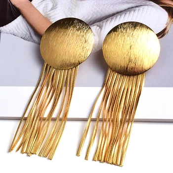 Yeni Varış Uzun Altın Renk Metal Zincir Püskül Küpe Yüksek Kaliteli moda takı Aksesuarları Kadınlar İçin Toptan