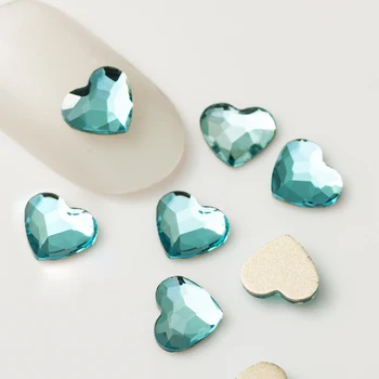 Kalp 5. 5x6mm Akuamarin 20 ADET Kristal Tırnak elmas tırnak süsü Sanat Rhinestones 3D Çivi Sanat Süslemeleri Malzemeleri Taklidi