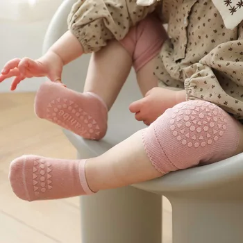 2 Çift/takım Bebek Çorap Diz Pedleri İle Set Anti Kayma Bebek Kız Erkek Çorap Güvenlik Emekleme Dirsek Yastık Bebek bacak ısıtıcısı