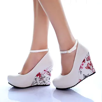Sgesvıer büyük Boyutları 34-43 Takozlar Yüksek Topuklu Parti düğün Pompaları ayakkabı Çiçek Baskı Platformu Ayak Bileği Kayışı Kadın Ayakkabı Kadın pompaları