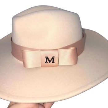 Yeni Fedora kış şapka M logosu şapka üst içbükey dışbükey su damlacıkları 9.5 cm ağız erkekler ve kadınlar keçe caz büyük kırmızı гльпаченская 1