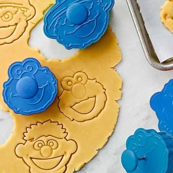 Çocuk Muppet kurabiye kesici Piston bisküvili kek Fondan Elmo Ernie Canavar Kek Dekorasyon Araçları Pasta Mutfak Kalıp 1